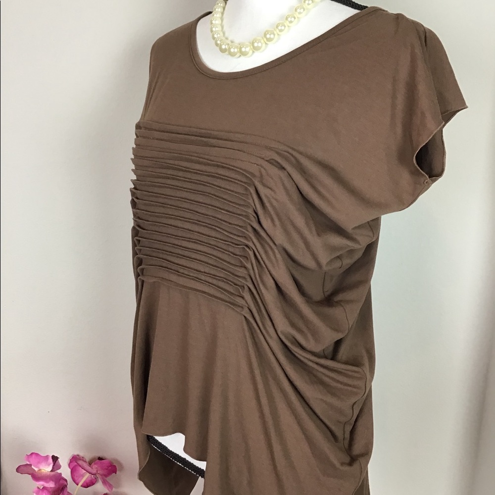 NWT Ethyl Brown Pleated Short Sleeves Top. Size Small - Picture 5 of 9